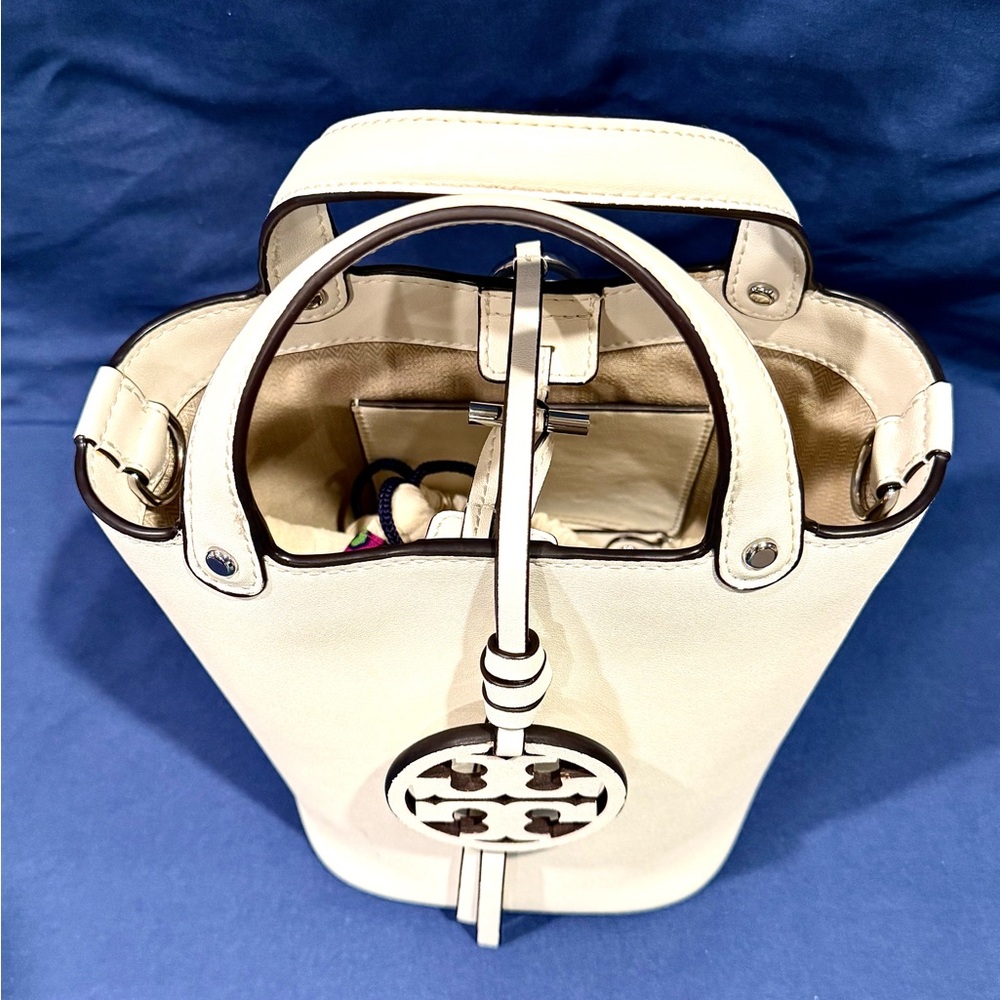 Tory Burch NWOT Miller Mini White Leather Bucket Bag - Picture 11 of 11
